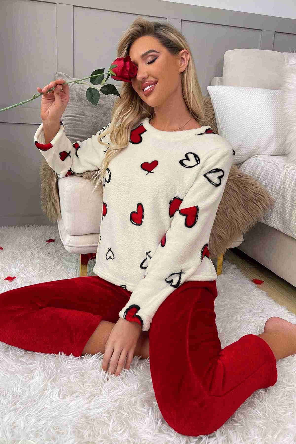 Kalp Baskılı Peluş Polar Alt Üst Uzun Kollu Pijama Takımı Çok Renkli